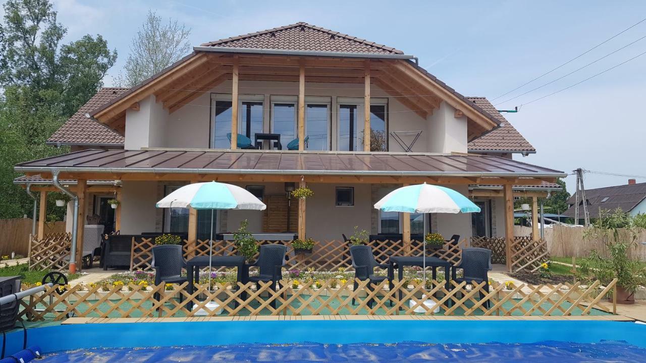 Kids' Paradise House Balatonboglar Exterior photo